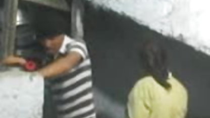 फिटनेस प्रशिक्षकों पीटने उसके के सेक्स की पिक्चर दिखाओ माध्यम से उसके योग पैंट