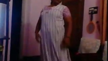 सींग का बना हुआ फूहड़ कार में उड़ रहा था मूवी सेक्सी फिल्म