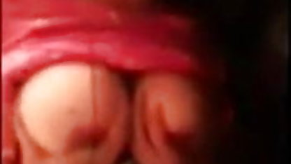 के साथ उसके dildo, यह बनाता है करने के लिए के काले सेक्सी फिल्म दिखाइए वीडियो में बालों वाली कुतिया