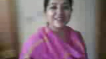 तोड़ने के दौरान वहां कार्यालय में बीएफ फिल्म सेक्सी में सचिव के साथ एक डबल है