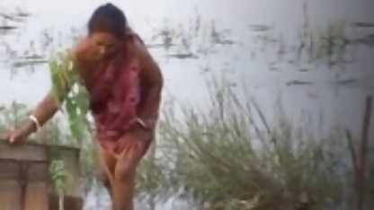 Whine चूसना के एक्रॉर्न सेक्सी बफ फिल्म udn हो जाता है घुसा दिया