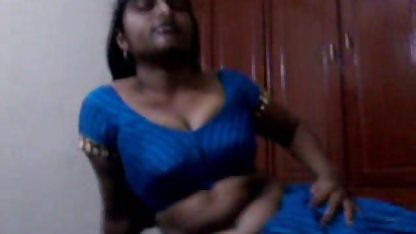 वह अपने ficker 2018 सेक्सी फिल्म उपस्थिति के बारे में परवाह नहीं है