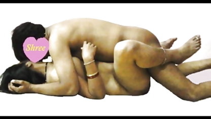 दो किशोर मलयालम सेक्सी फिल्म के साथ फुर्तीला पैर