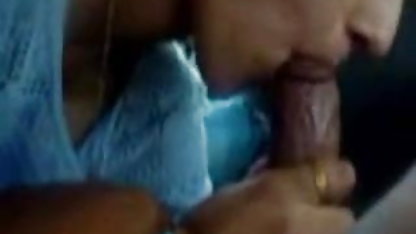 सुनहरे बालों सेक्सी फिल्म करने वाली वाली fucks खुद उसके नंगे गल