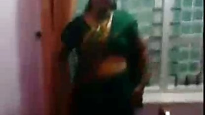 Busty फूहड़ भयंकर चुदाई सेक्सी पिक्चर पूरी गड़बड़