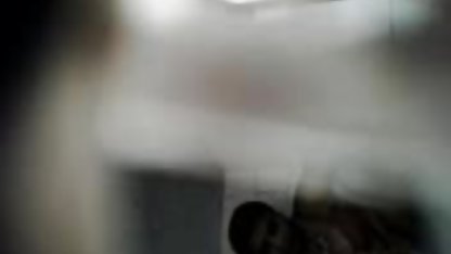 लिंग मरोड़ते पर के सेक्सी पहली फिल्म स्विमिंग पूल