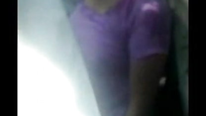 नकाबपोश आदमी सेक्स फिल्म पंजाबी squirts जंगली टुकड़ा में चेहरा