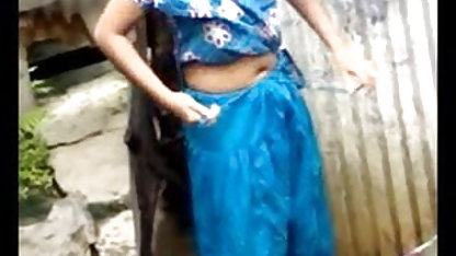 वह खड़ा सेक्सी फिल्म देखने वाली है पर के गांड भाड़ में जाओ के साथ के सींग का बना हुआ दक्षिणी transe